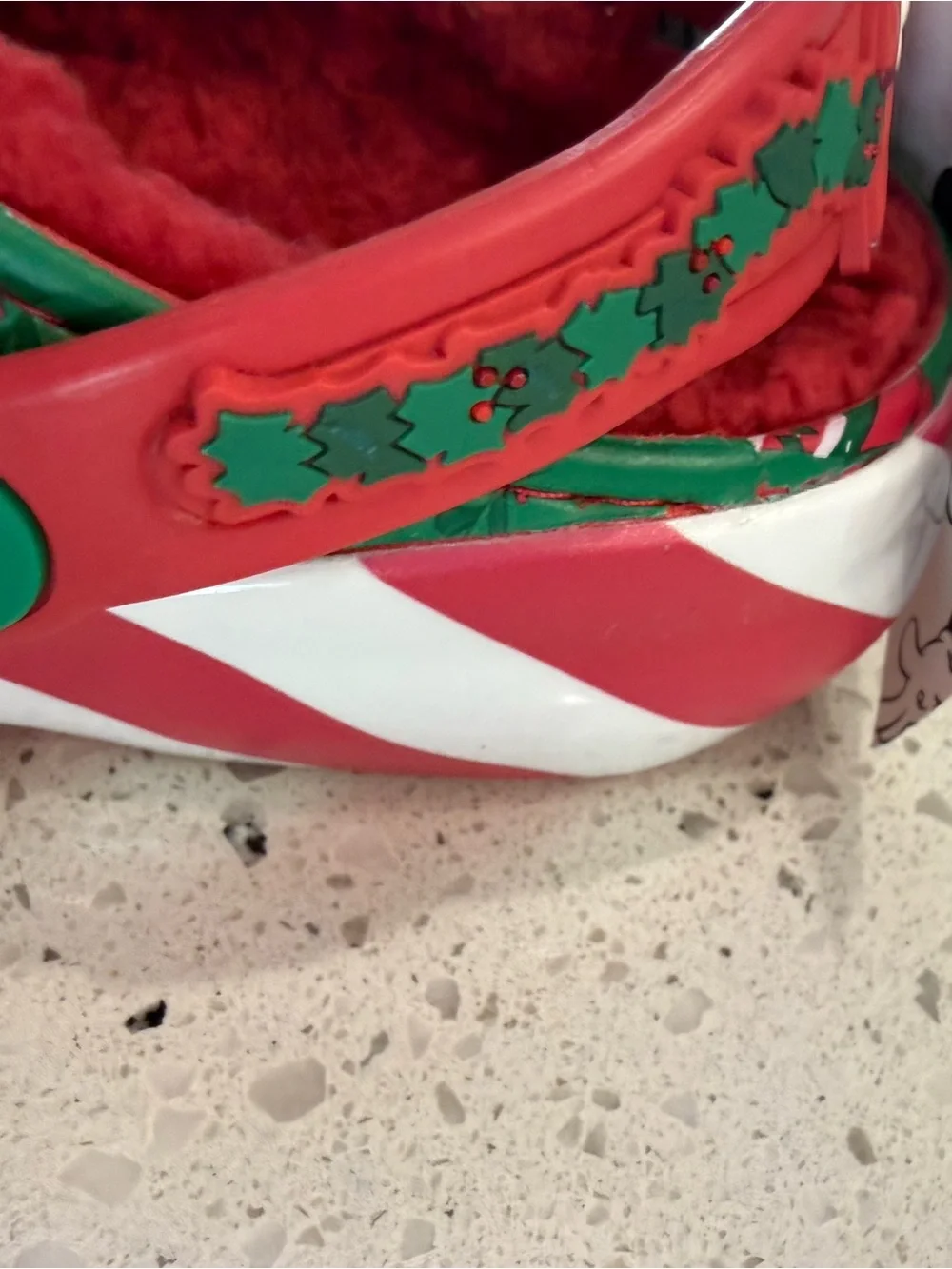 CROCS green red